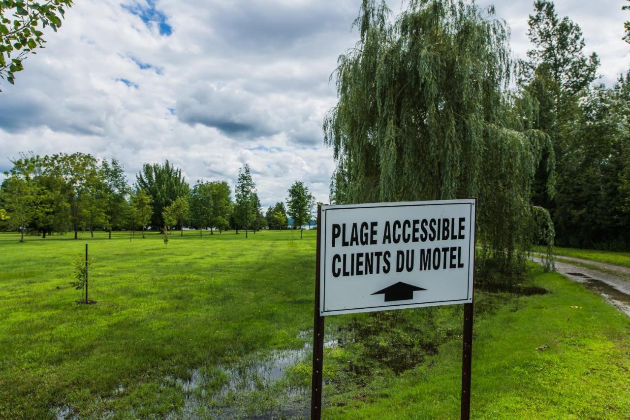 Motel Fleur De Lys Magog Exteriör bild